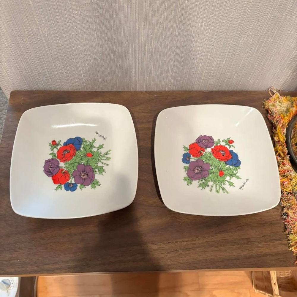 Anemone Red and Purple Floral Dinnerware Set